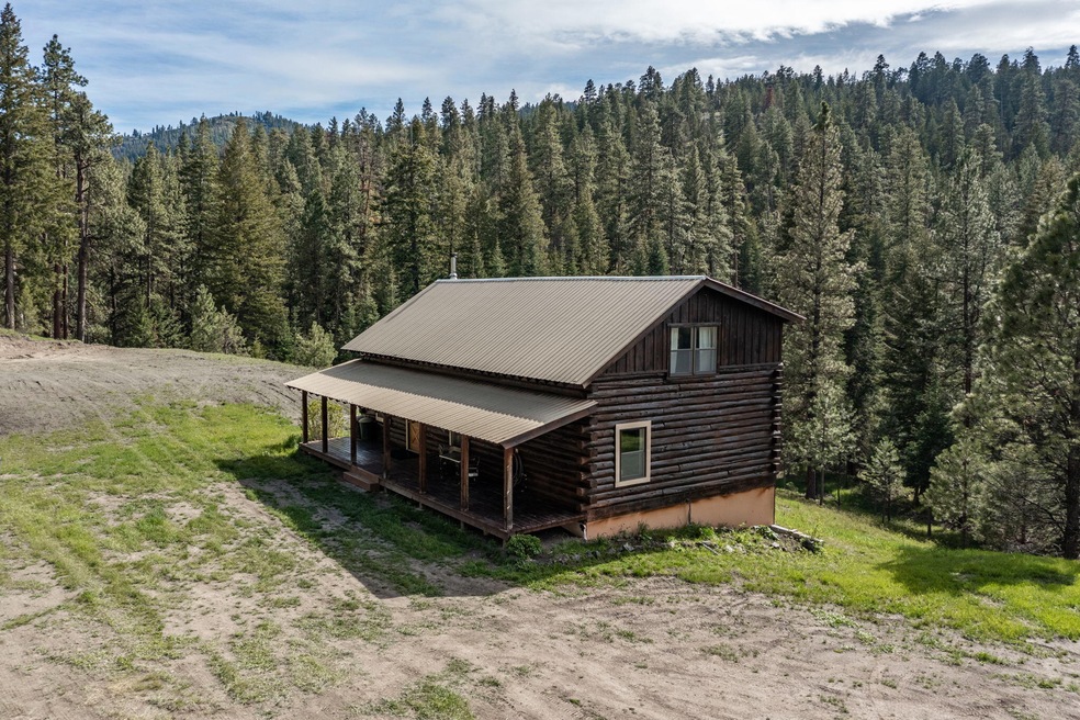 23682 Nans Rock Rd, Mount Vernon, OR 97865 - photo 1