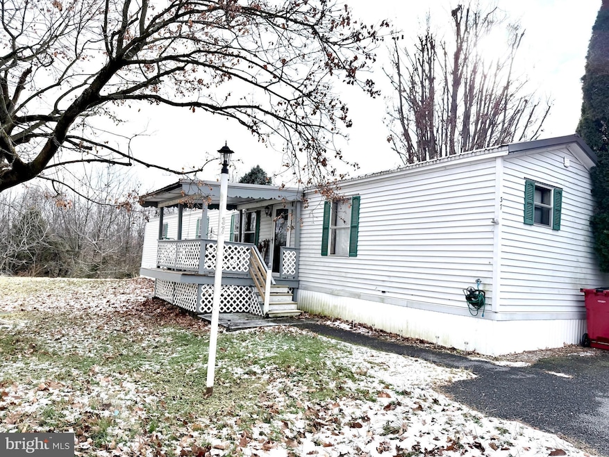 12222 Polktown Rd unit 37, Waynesboro, PA 17268 - photo 1