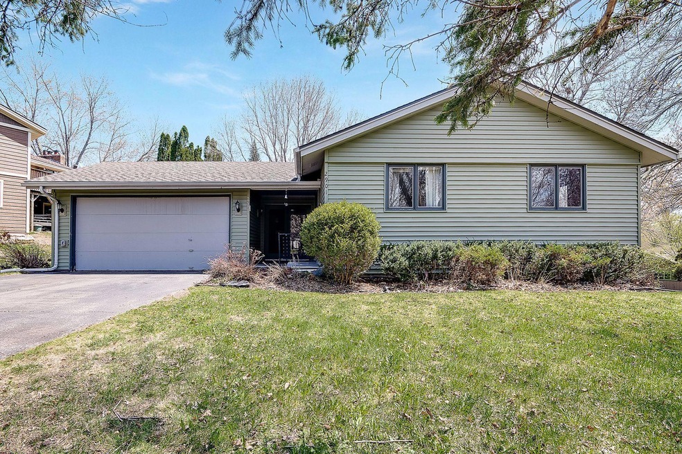 Corner lot with a flat driveway!