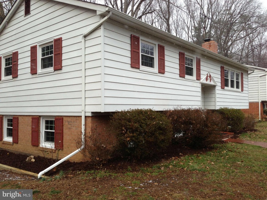 4418 Pickett Rd, Fairfax, VA 22032 - photo 1