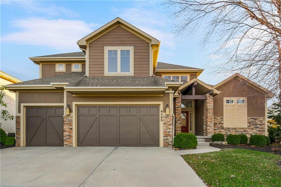 9509 W 164th St, Overland Park, KS 66085 - photo 1