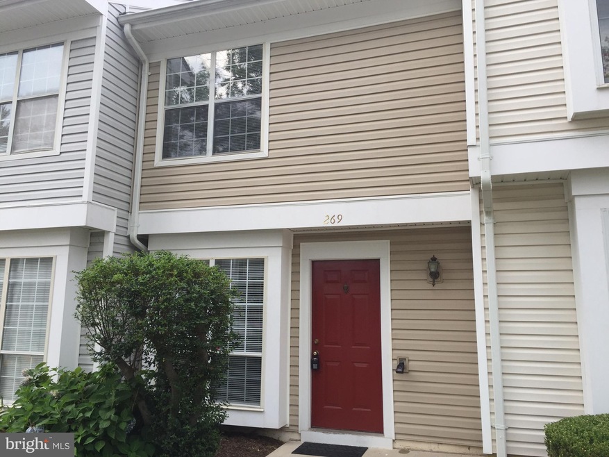 269 Coventry Square unit 269, Sterling, VA 20164 - photo 1