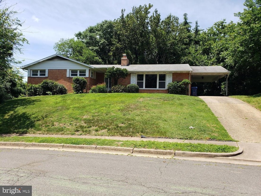 120 Longview Dr, Alexandria, VA 22314 - photo 1