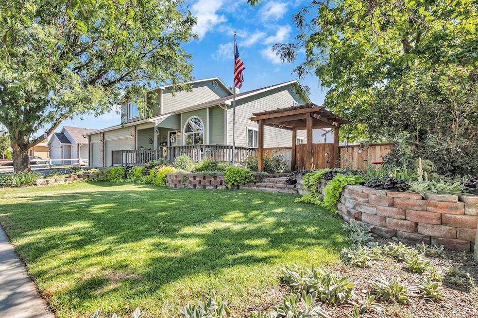 726 1/2 Monument View Dr, Grand Junction, CO 81505 - photo 1