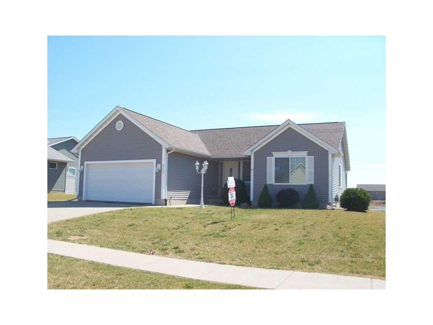 Front Exterior. 955 Alexis Ln Marion 52302