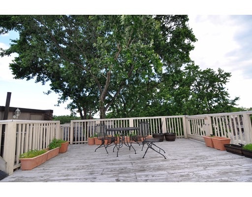 176 Naples Rd unit 8b, Brookline, MA 02446 - photo 1