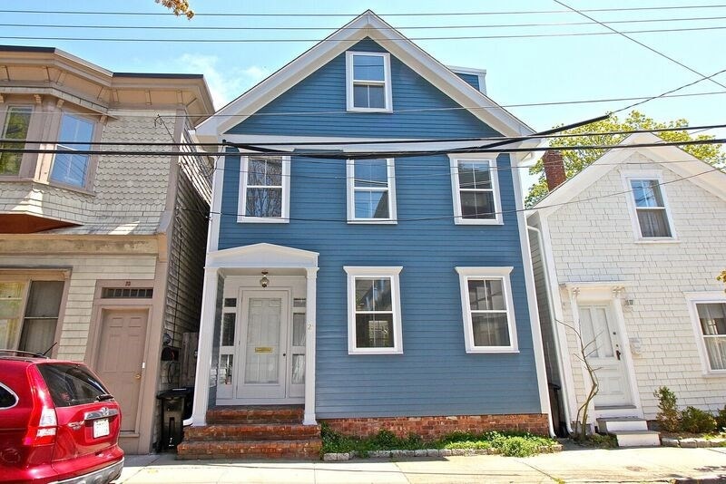 21 3rd St, Newport, RI 02840 - photo 1
