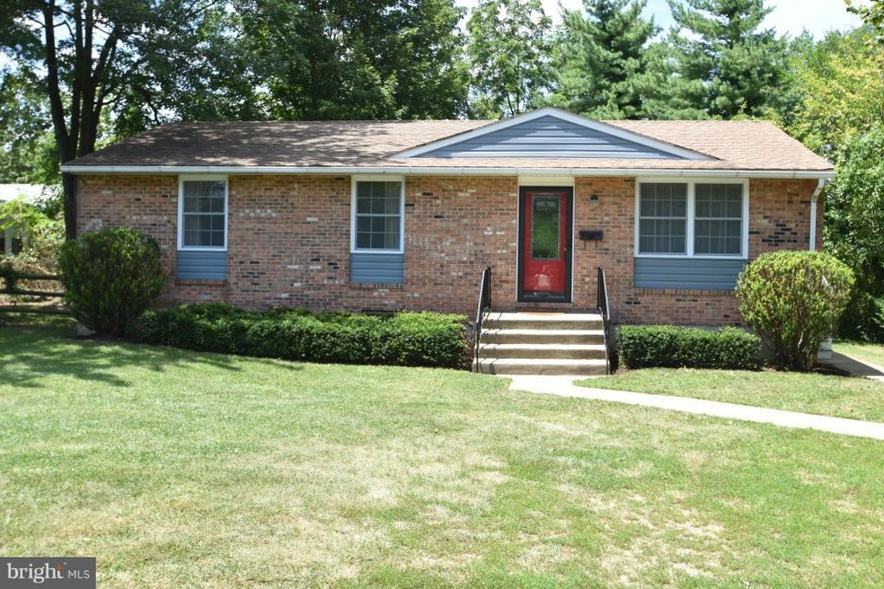 427 Ingleside Ave, Catonsville, MD 21228 - photo 1