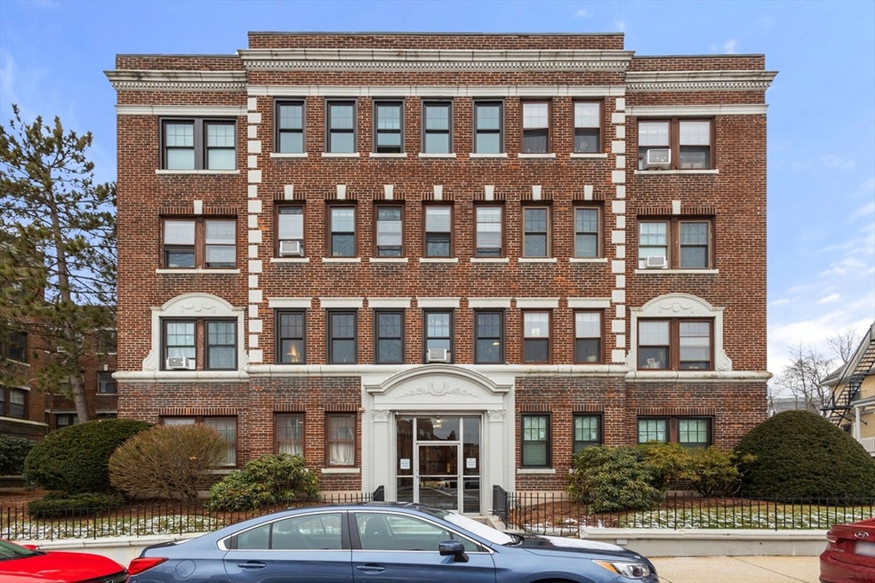 8 Chiswick Rd unit 32, Brighton, MA 02135 - photo 1