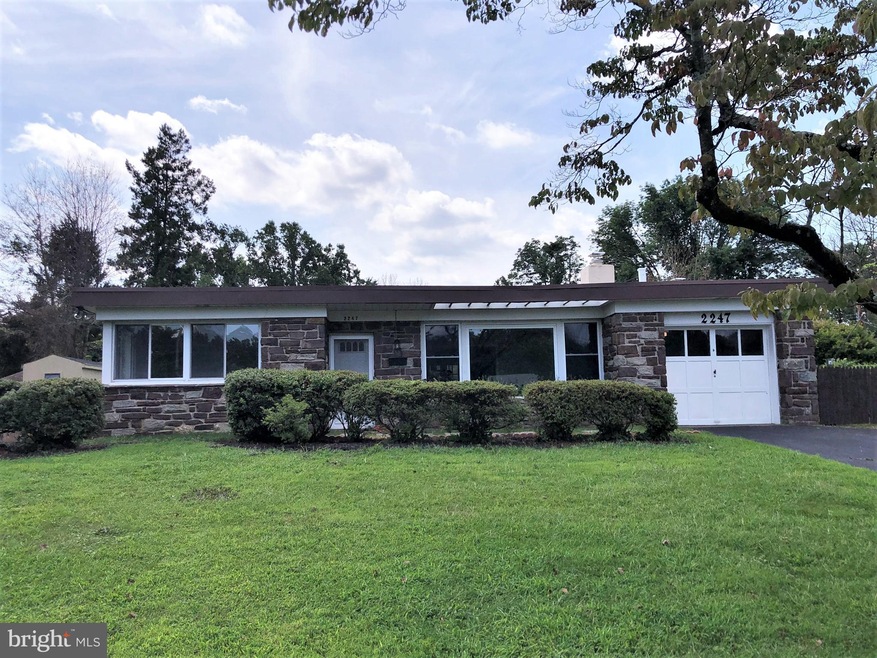 2247 Windsor Cir, Broomall, PA 19008 - photo 1