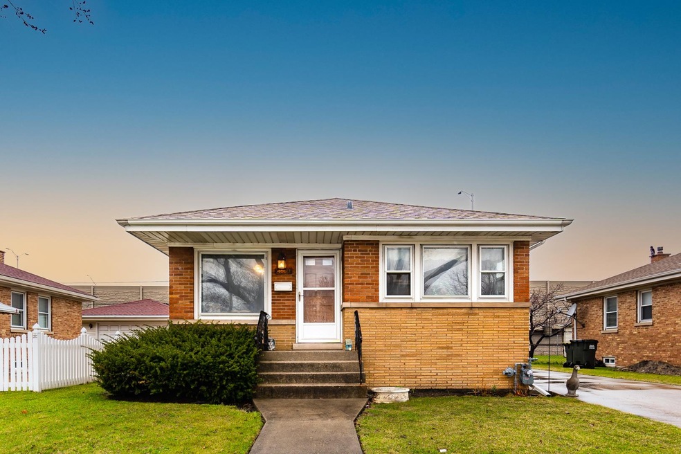 4600 Scott St, Schiller Park, IL 60176 - photo 1