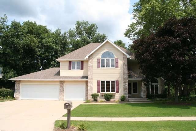 820 Michael Dr, Morris, IL 60450 - photo 1