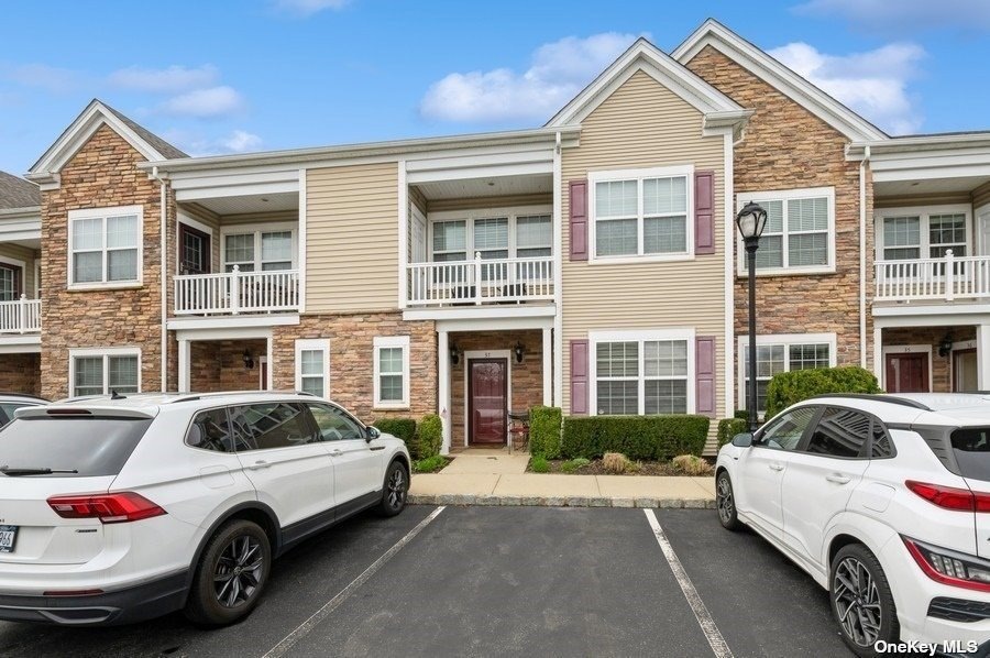 37 Wexford Ln unit 37, Oceanside, NY 11572 - photo 1