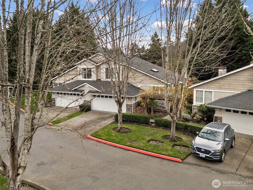 120 Newport Way NW unit 16, Issaquah, WA 98027 - photo 1