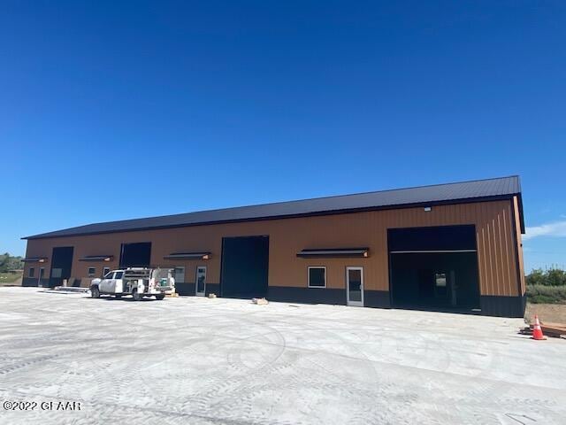 3140 Gateway Dr, Grand Forks, ND 58203 - photo 1