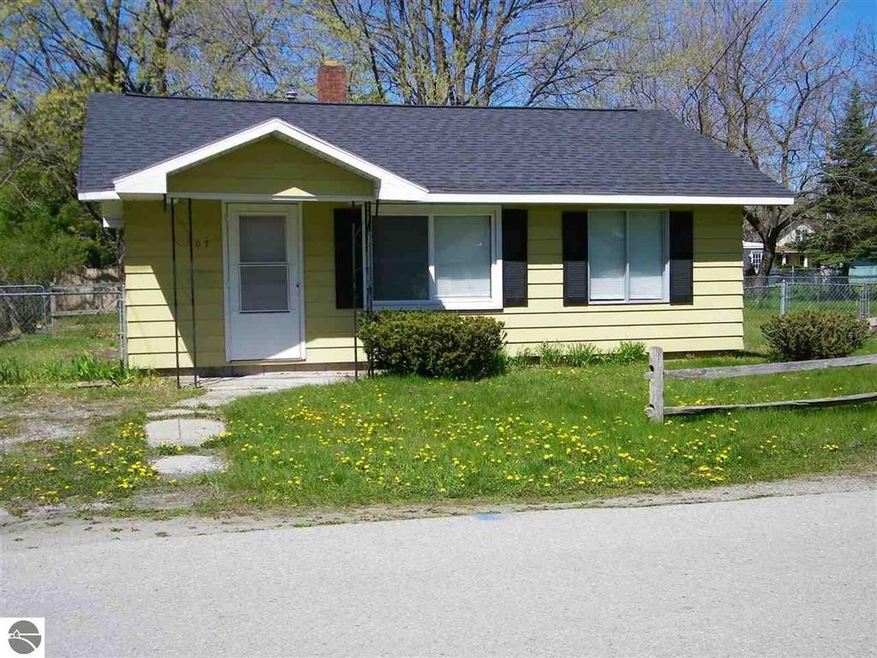 107 N Morton St, Oscoda, MI 48750 - photo 1