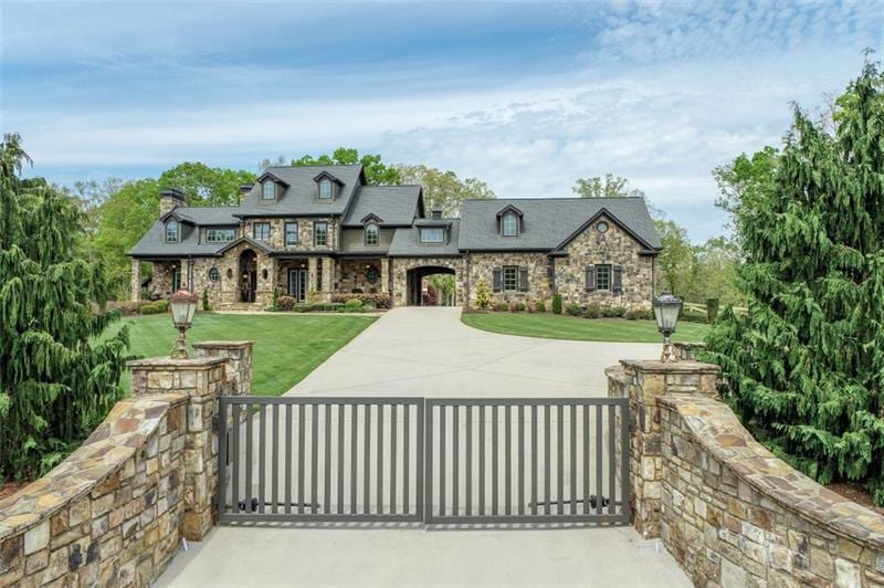 4768 Helton Rd, Gainesville, GA 30506 - photo 1