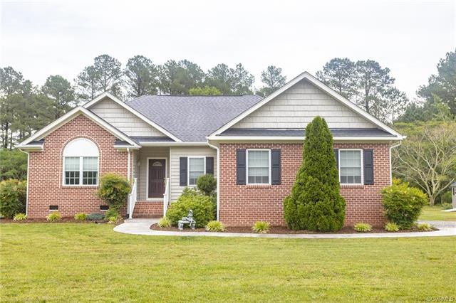 6647 W Quaker Rd, Disputanta, VA 23842 - photo 1