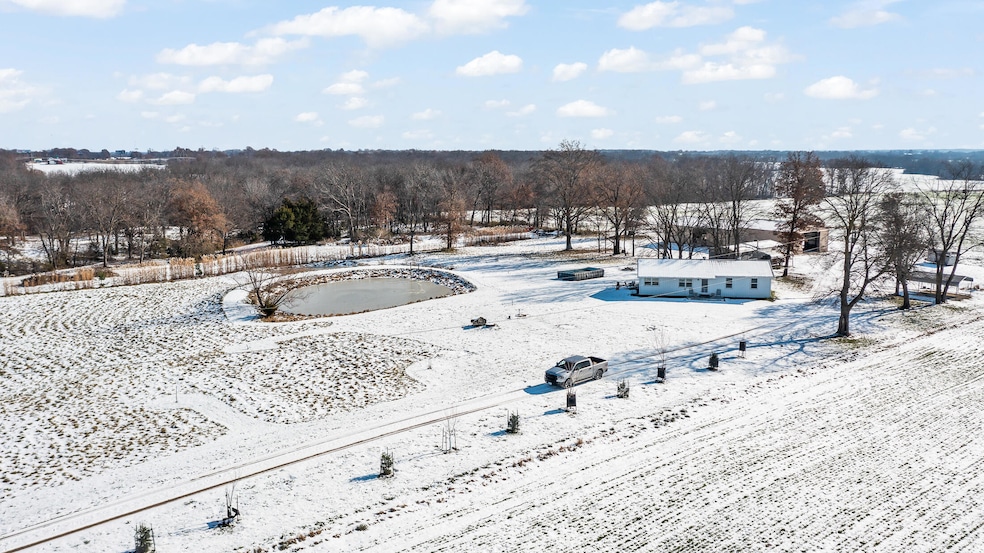 4930 Jade Rd, Kingdom City, MO 65262 - photo 1