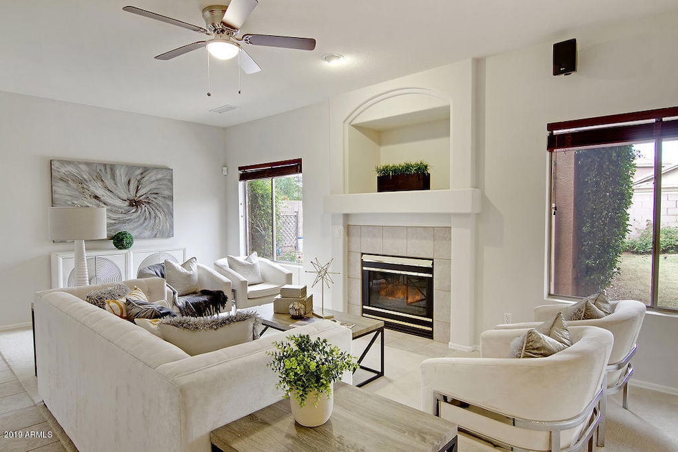 Living Space/Gas Fireplace