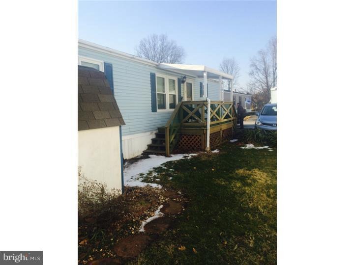 844 Aspen Ave, Spring City, PA 19475 - photo 1