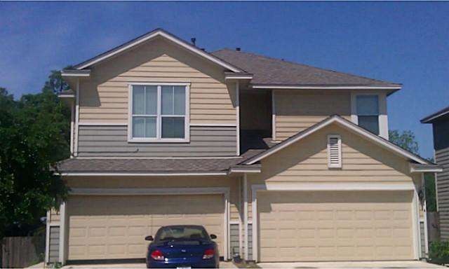 Exterior Front : Front