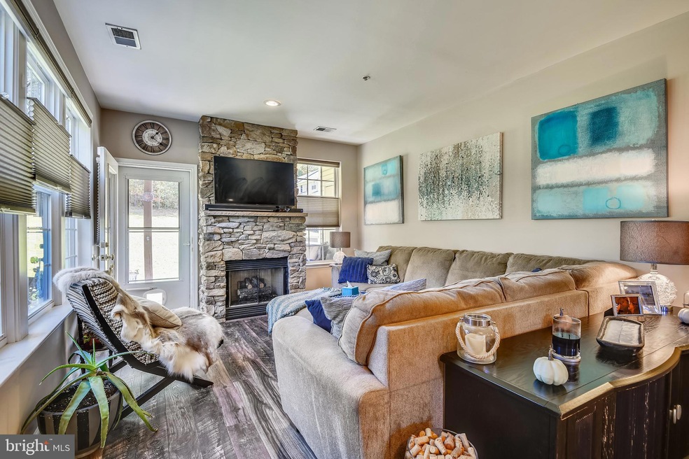 8655 Willow Leaf Ln, Odenton, MD 21113 - photo 1