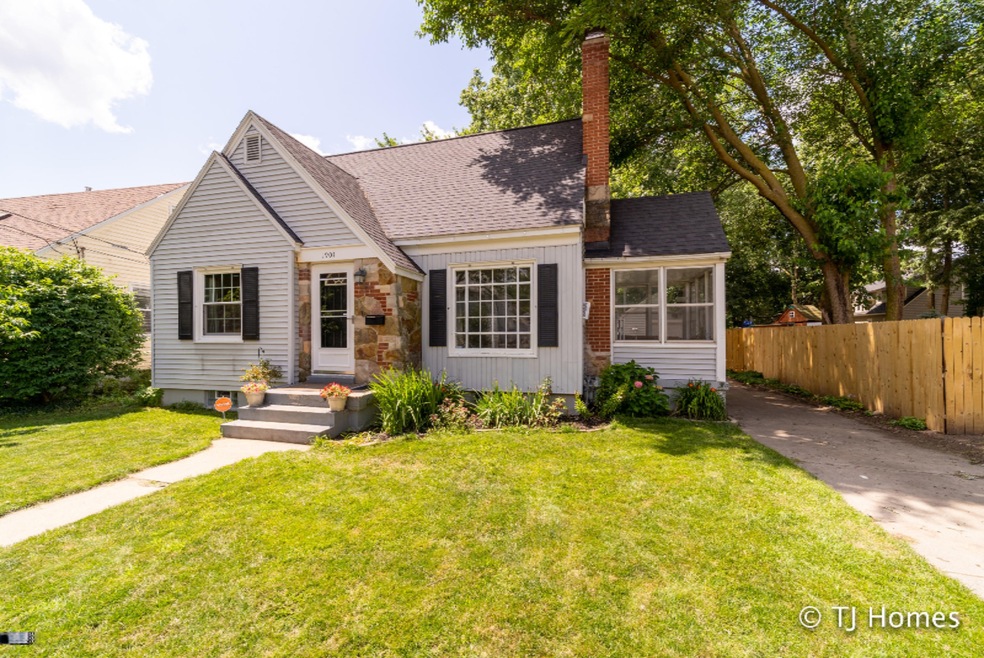 1901 Giddings Ave--22