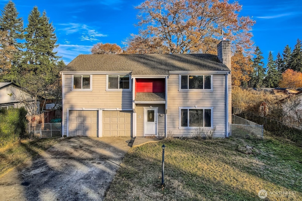 15303 11th Avenue Ct E, Tacoma, WA 98445 - photo 1