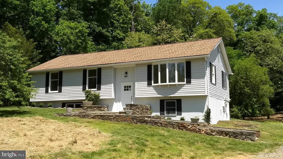 20798 Furr Rd, Round Hill, VA 20141 - photo 1