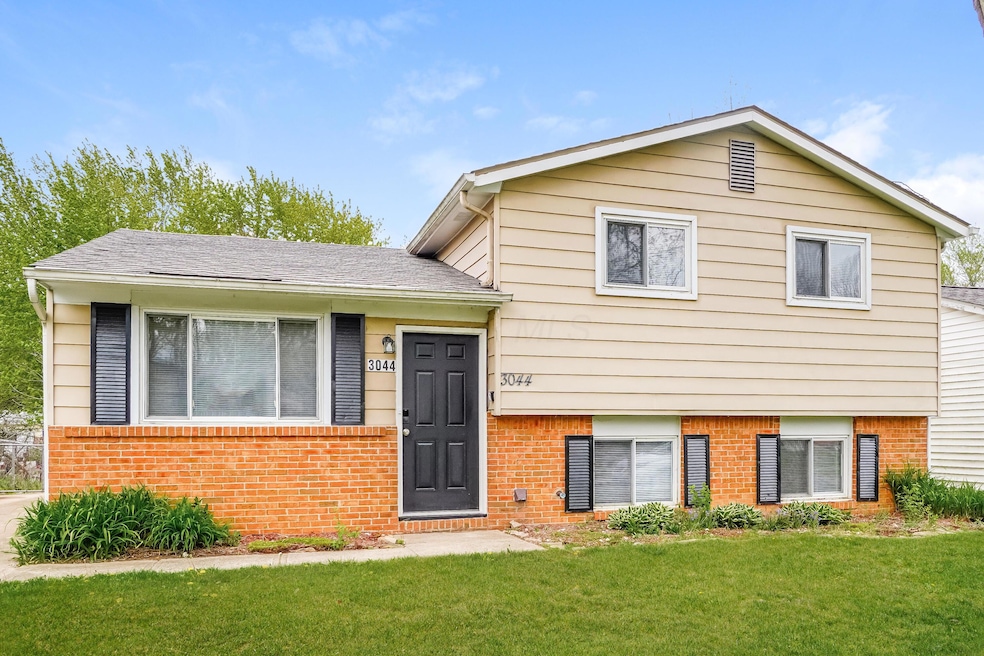 3044 Bennington Ave, Columbus, OH 43231 - photo 1