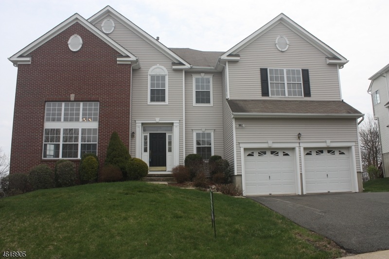 335 Pinnacle Dr, Lake Hopatcong, NJ 07849 - photo 1