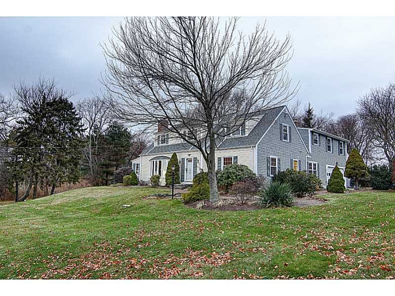 137 Briarcliff Ave, Warwick, RI 02889 - photo 1