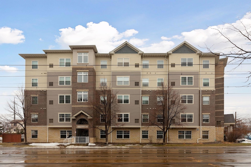 For Sale $214,000 • Co-Listing Agent