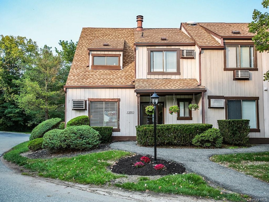 1301 Swan Hollow Rd, Monroe, NY 10950 - photo 1