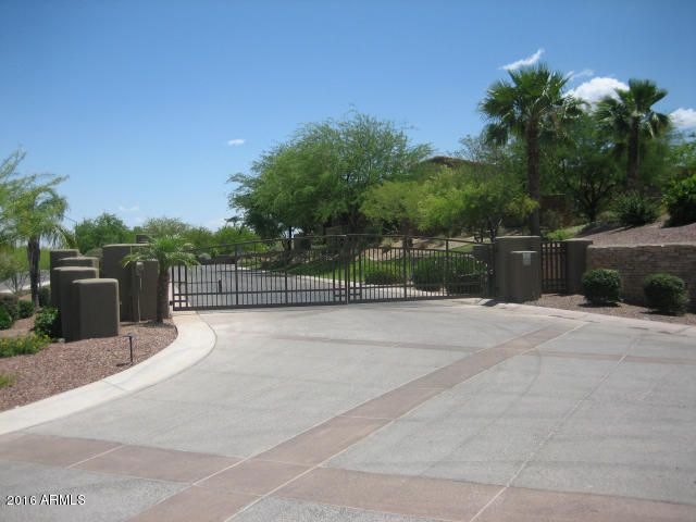 SanTan Lakeside Entry