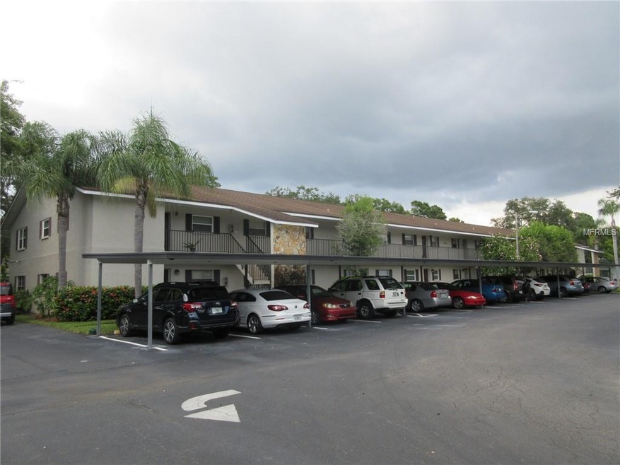 Seminole Oaks is a great little condo community in