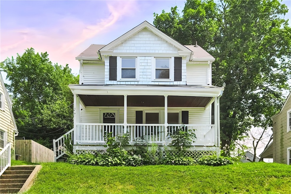 1721 Boundary St, Aliquippa, PA 15001 - photo 1