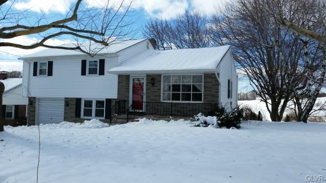 107 Porter St, Nazareth, PA 18064 - photo 1