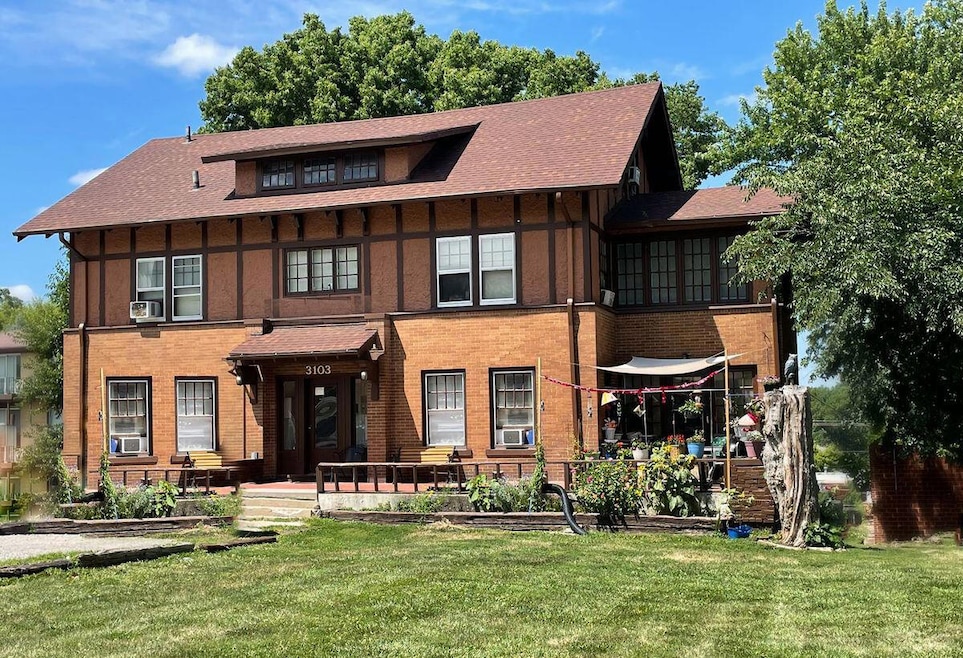3103 Grand Ave, Des Moines, IA 50312 - photo 1