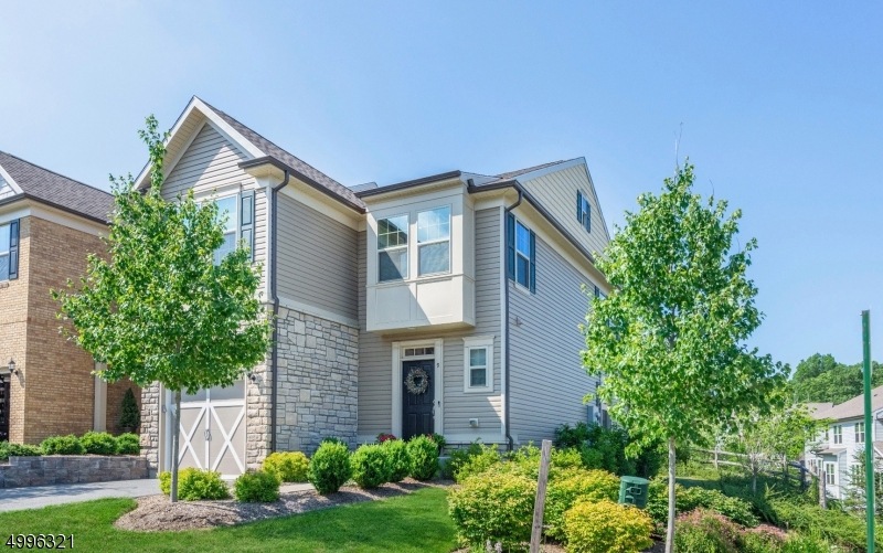 9 Albert Ct, Randolph, NJ 07869 - photo 1