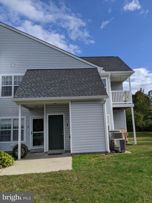 11421 Manklin Creek Rd unit 8, Berlin, MD 21811 - photo 1