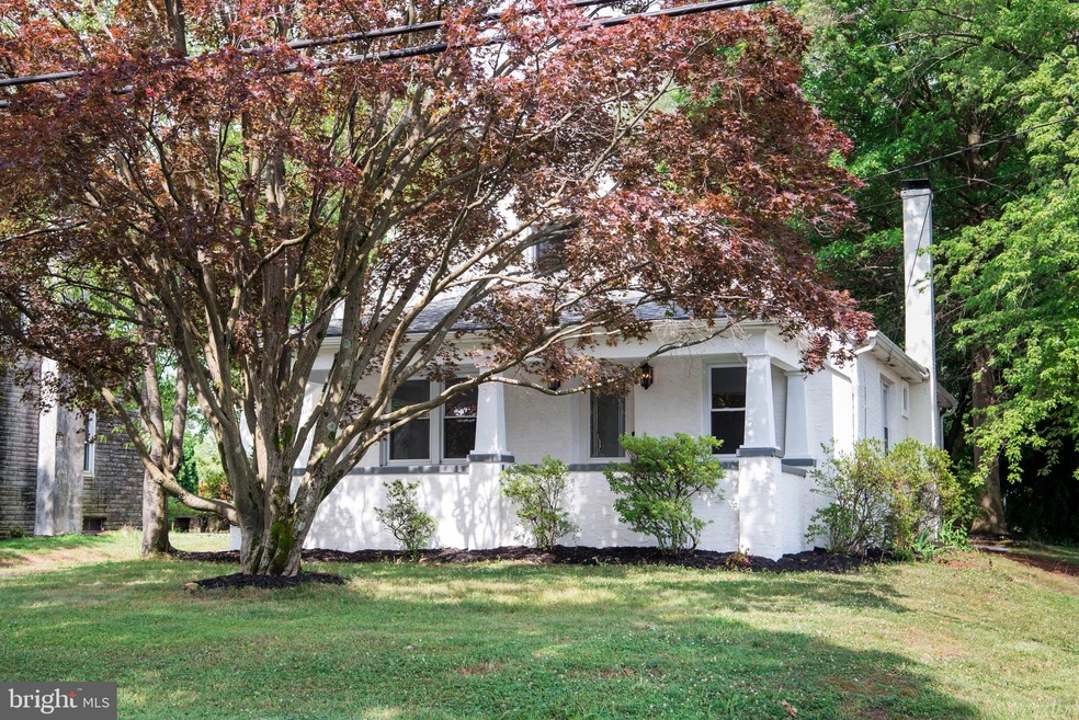 614 Lorane Rd, Reading, PA 19606 - photo 1