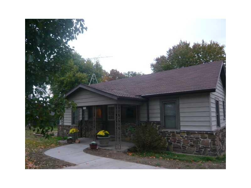 706 Bella Vista Rd, Bentonville, AR 72712 - photo 1