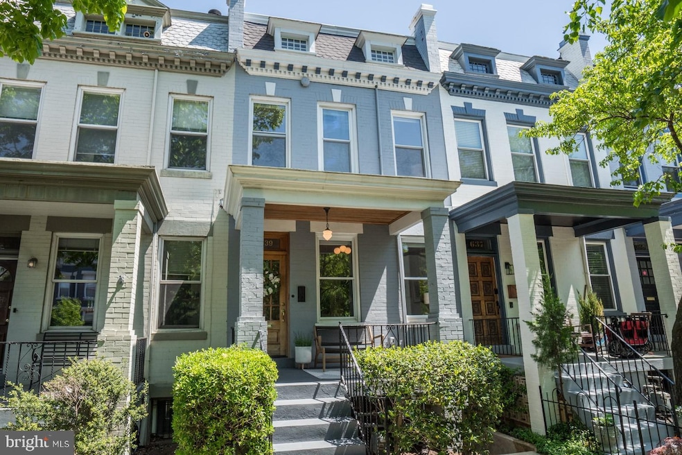 639 5th St NE, Washington, DC 20002 - photo 1