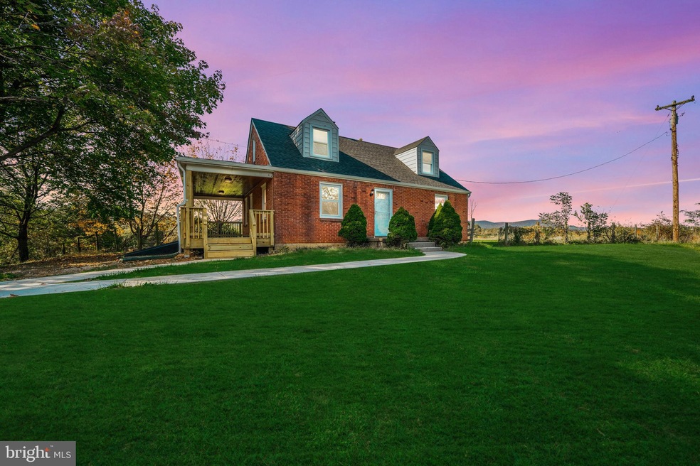 71 Thunderbird Rd, Bentonville, VA 22610 - photo 1