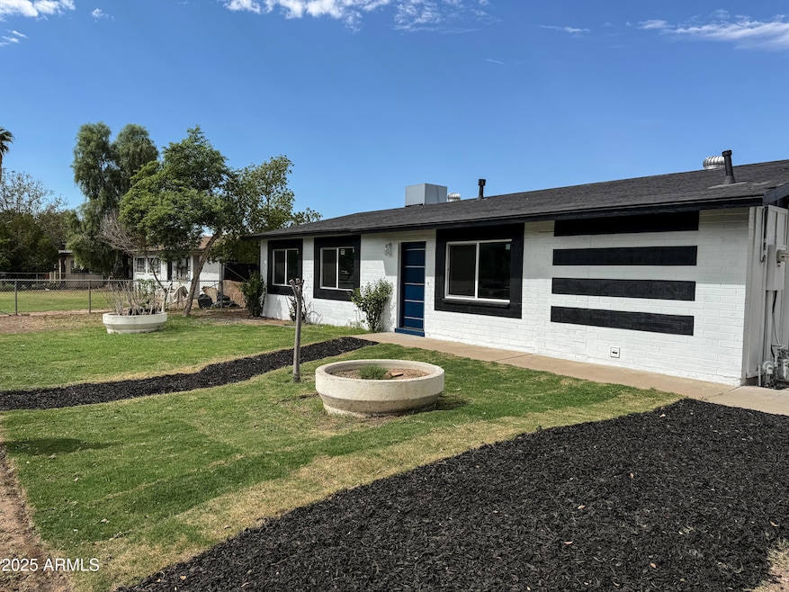 8606 W Van Buren St, Tolleson, AZ 85353 - photo 1