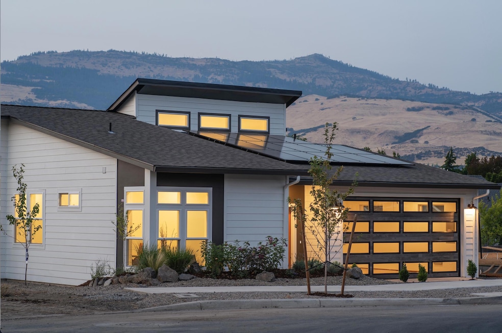 1259 Hagen Way, Ashland, OR 97520 - photo 1