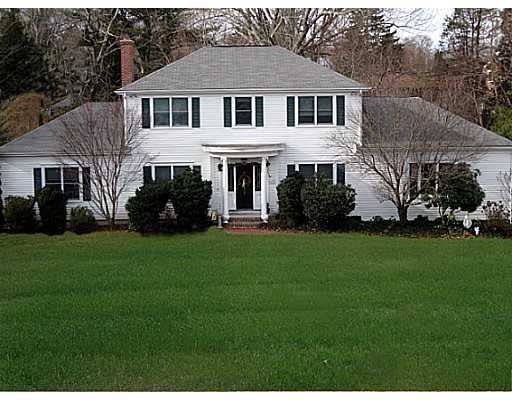 81 Tefft St, Saunderstown, RI 02874 - photo 1