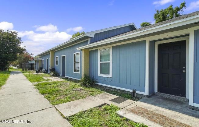 5143 Indian Lakes Ct, Jacksonville, FL 32210 - photo 1